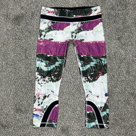 Lululemon Run Inspire Crop II Watercolor Mid Rise Yoga Pants Leggings‎ Womens 8 - Picture 1 of 11